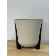 Сучасні вазони Form Plastic на ніжках Бежевий